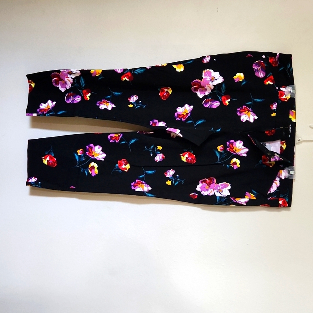 Women Pixie Pants